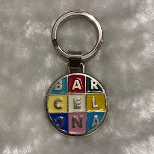 ☘️NWOT Barcelona Colorful Keyring
